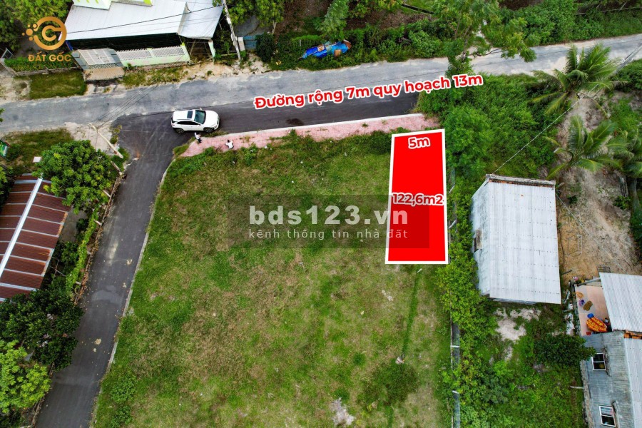 Bán lô đất diện tích 122m2 nằm ở trung tâm Cam Thành Bắc, Cam Lâm, giá đi nhanh, lh 0909.564.110