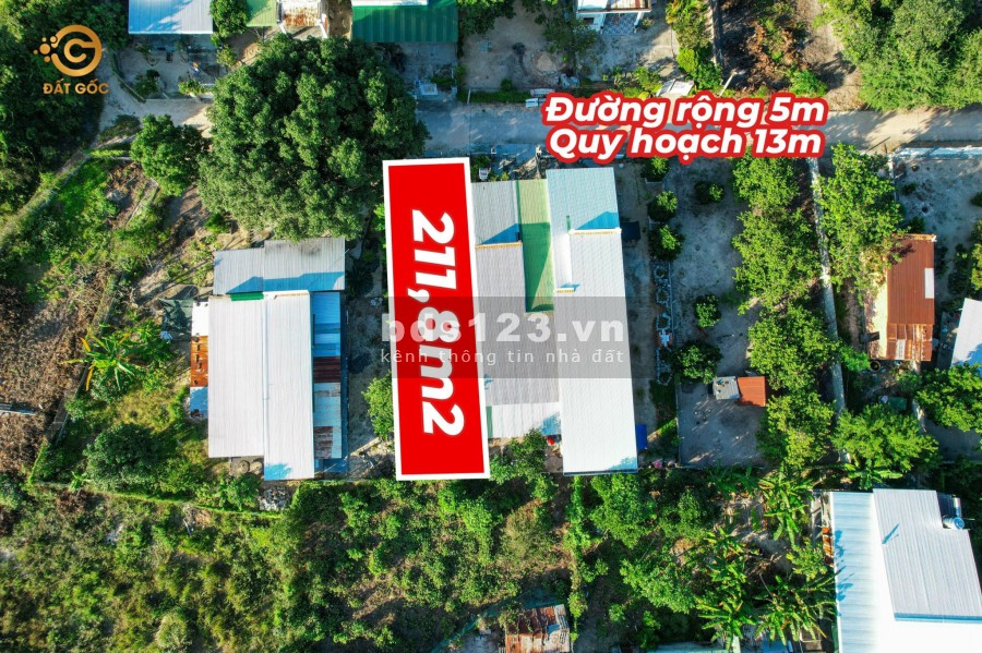Cần bán nhanh lô đất dt 211.8m2, có 100m2 đất ở nằm ngay trung tâm Cam Hiệp Nam Cam Lâm