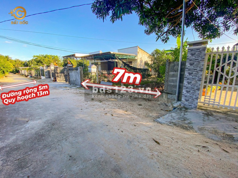 Cần bán nhanh lô đất dt 211.8m2, có 100m2 đất ở nằm ngay trung tâm Cam Hiệp Nam Cam Lâm