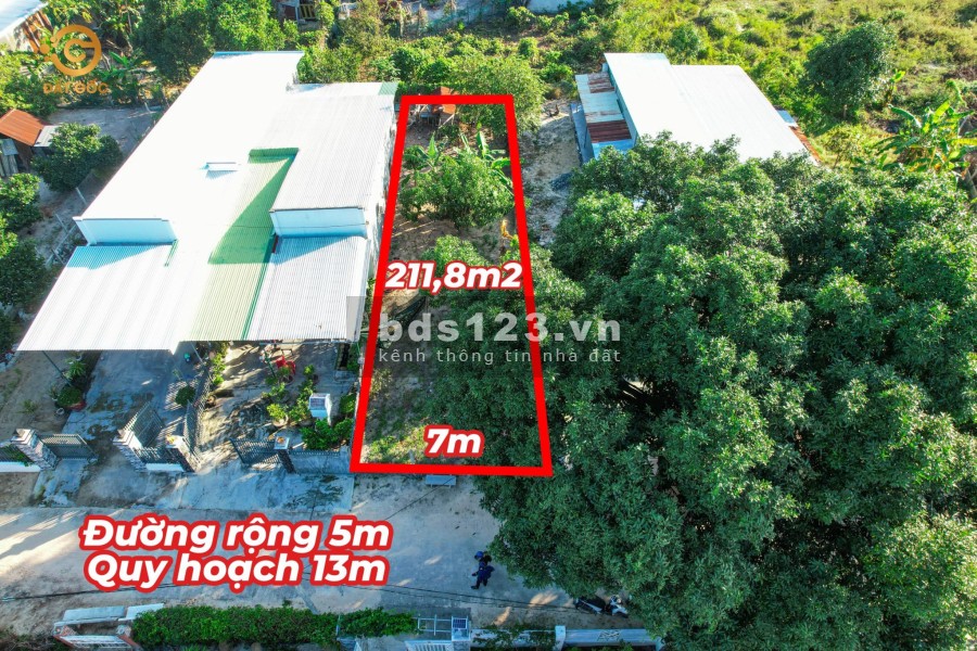 Cần bán nhanh lô đất dt 211.8m2, có 100m2 đất ở nằm ngay trung tâm Cam Hiệp Nam Cam Lâm