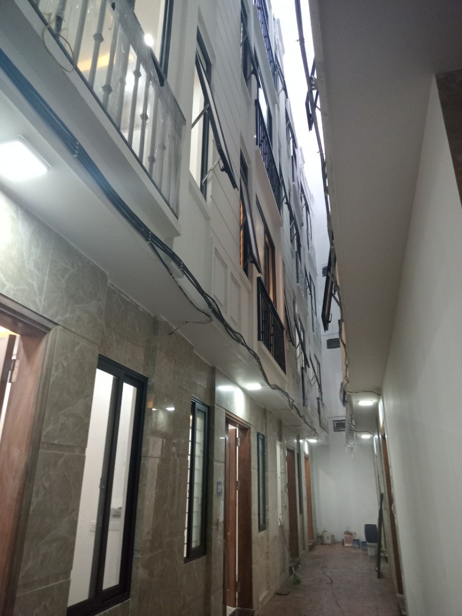 Nhà đẹp Quan Hoa, Cầu Giấy, diện tích 33m2, 5 tầng, giá bán 4.2 tỷ, ngõ 3 gác ô tô gần