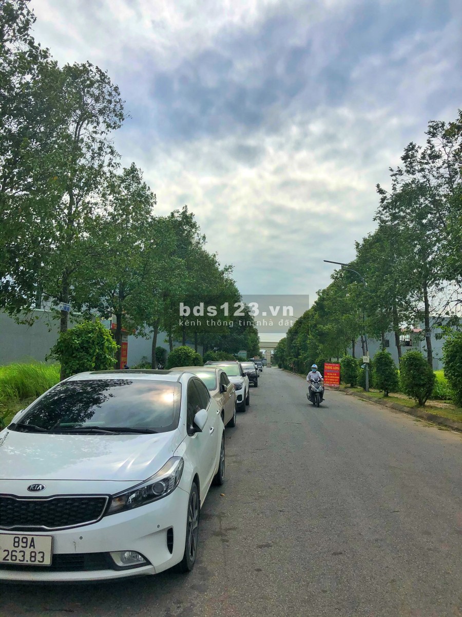 Chính chủ cần bán lô BLK42 Shophouse Đối Diện Mặt Trường Học giá 16 triệu/m2