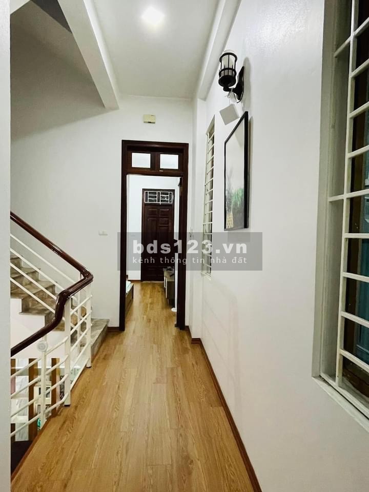 Bán nhà Mỹ Đình lô góc kinh doanh ô tô qua nhà sổ chính chủ, vào ở được ngay, giá tốt