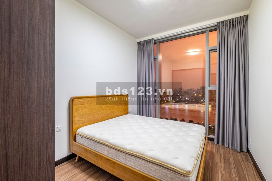 Căn hộ Empire City cho thuê tầng cao, view sông và quận 1 đẹp.
