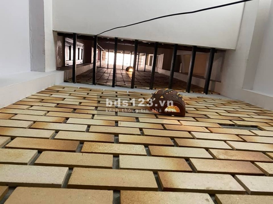 Trần Cung cận mặt phố ô tô Đỗ cửa, 5 tầng giá nhỉnh 4 tỷ, liên hệ 0904903689 sổ chính chủ