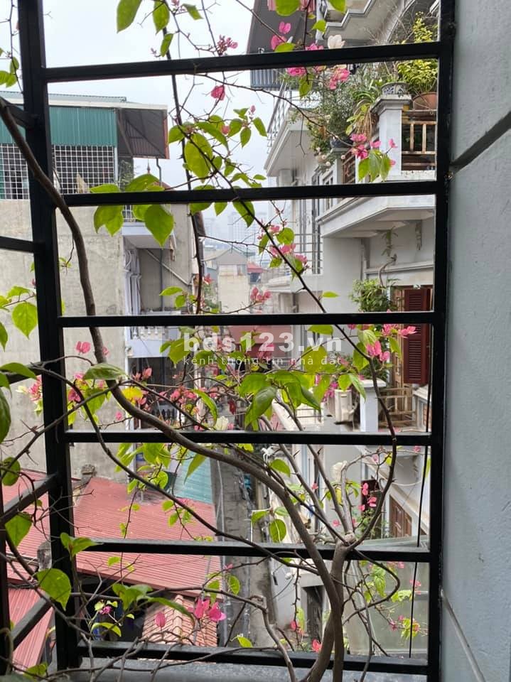 Trần Cung cận mặt phố ô tô Đỗ cửa, 5 tầng giá nhỉnh 4 tỷ, liên hệ 0904903689 sổ chính chủ