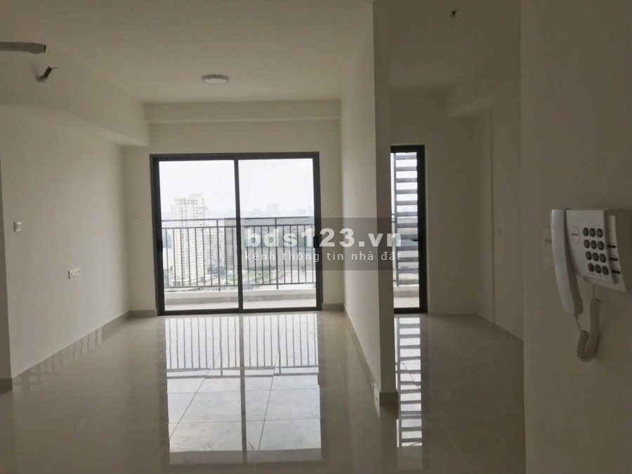 Bán căn hộ 3PN nội thất cơ bản, dtsd 109m2, tháp trung tâm giá 5.4 tỷ cam kết giá thật không ảo