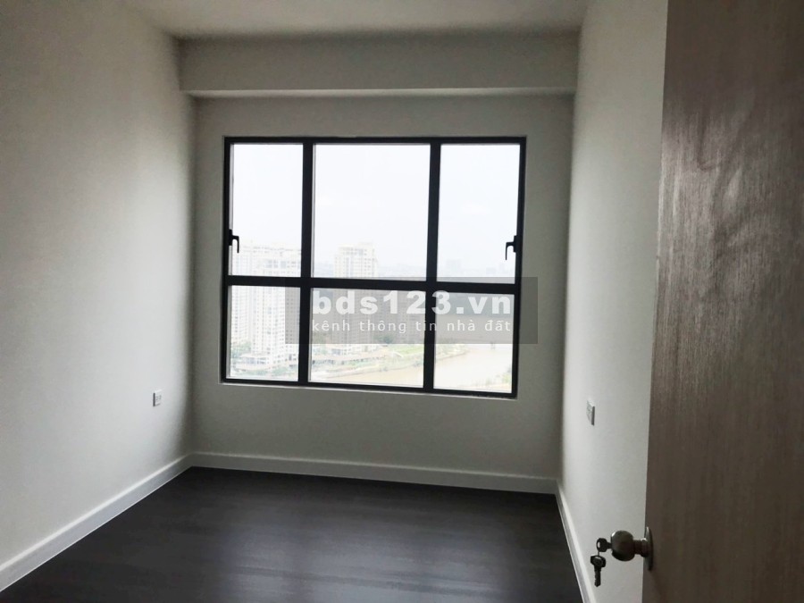 Bán căn hộ 3PN nội thất cơ bản, dtsd 109m2, tháp trung tâm giá 5.4 tỷ cam kết giá thật không ảo