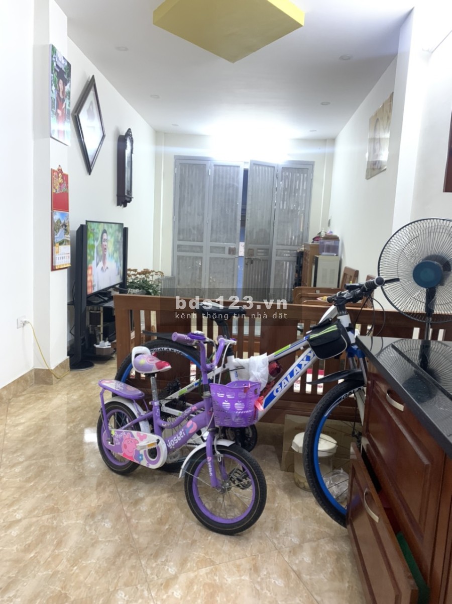 Nhà Đẹp Phố Yên Hoà, Cầu Giấy, ô tô cách nhà 30m diện tích sử dụng 38m2, 5 tầng giá 4.25 Tỷ