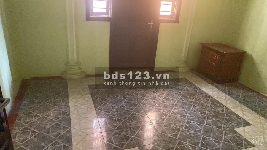 Bán nhà riêng tại Phố Vĩnh Phúc giá bán 7.5 tỷ, liên hệ 0857570705 đúc 4 tầng kiên cố, sổ đẹp
