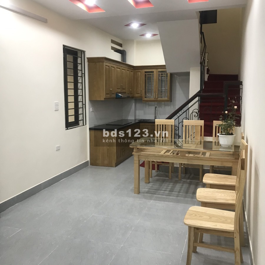 Nhà Đẹp Hoàng Hoa Thám, Quận Ba Đình diện tích sử dụng 35M 5 tầng giá bán 3.8 tỷ