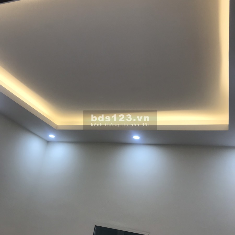 Nhà Đẹp Hoàng Hoa Thám, Quận Ba Đình diện tích sử dụng 35M 5 tầng giá bán 3.8 tỷ