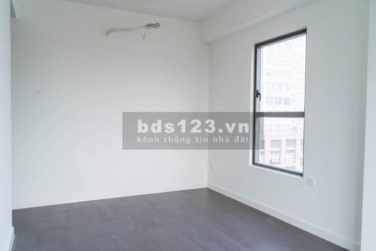 Bán căn hộ 3PN nội thất cơ bản, dtsd 109m2, tháp trung tâm giá 5.4 tỷ cam kết giá thật không ảo
