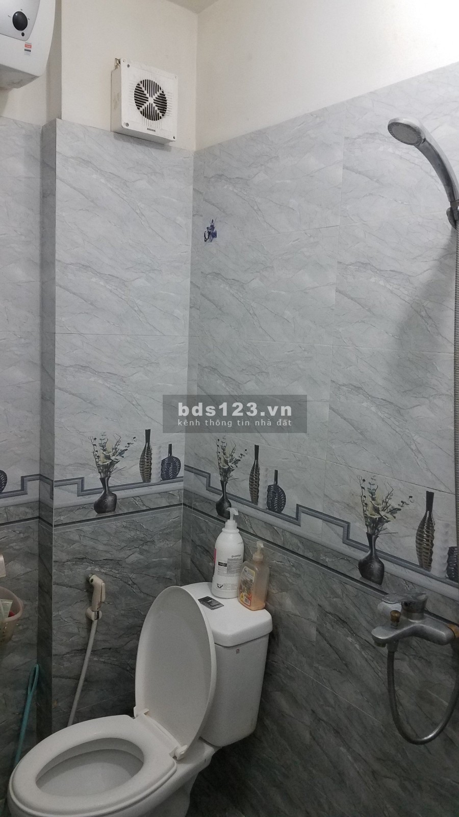 Bán nhà Tam Trinh, Hoàng Mai diện tích 19,2m2 mặt tiền 2,3m đầy đủ ngõ ô tô đi được giá 1tỉ750