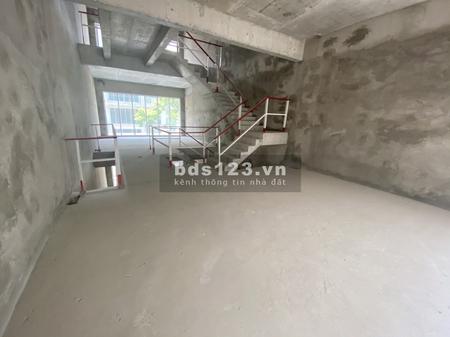 Cho thuê shophouse Saritown thô, thiết kế theo style cá nhân giá tốt nhất thị trường