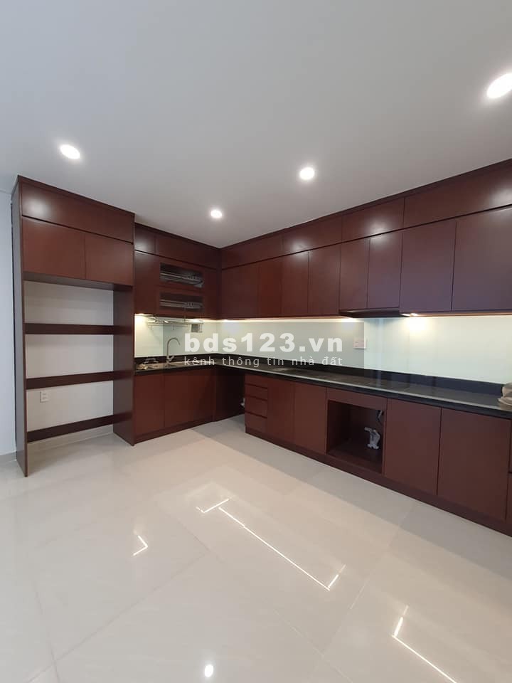 Bán gấp chia gia tài, Lý Chính Thắng Quận 3, 75m2 chỉ 10 tỷ, 0896487878.