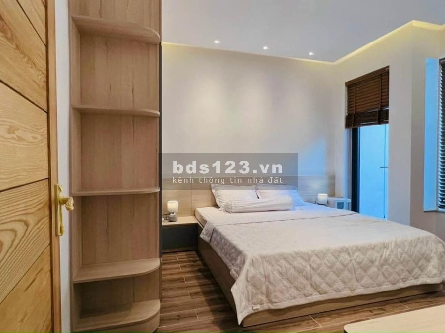 Bán nhà nguyên căn diện tích 4x12 phường 10, Quận Tân Bình, giá bán chỉ 5 tỷ, sổ sẵn