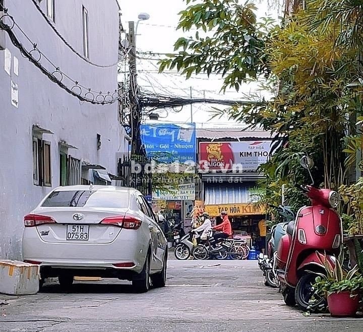 Bán nhà nguyên căn diện tích 4x12 phường 10, Quận Tân Bình, giá bán chỉ 5 tỷ, sổ sẵn