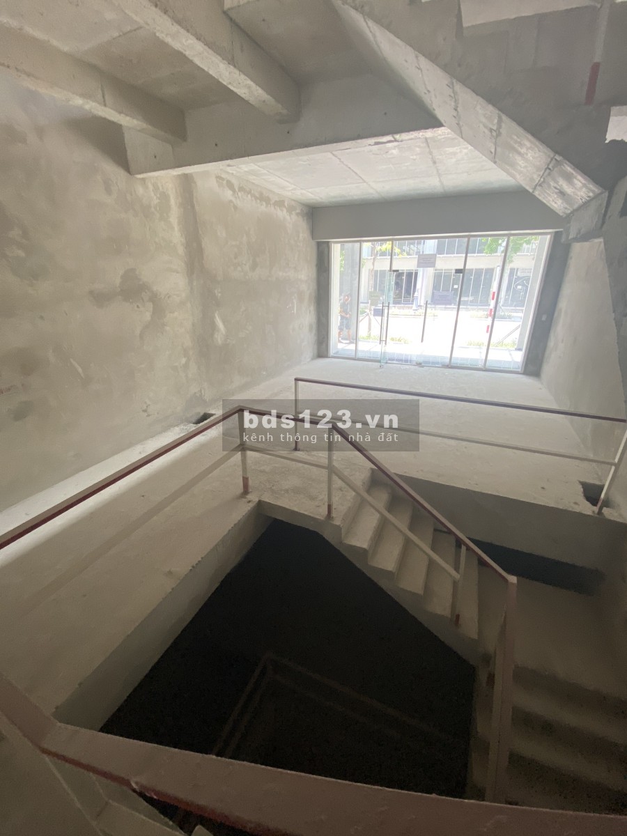 Cho thuê shophouse Saritown thô, thiết kế theo style cá nhân giá tốt nhất thị trường