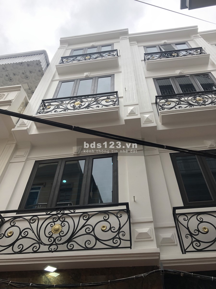 Cần bán nhà ngõ Thanh Bình Mỗ Lao, 20m ô tô tránh kiến trúc đẹp, hoàn thiện vào ở ngay
