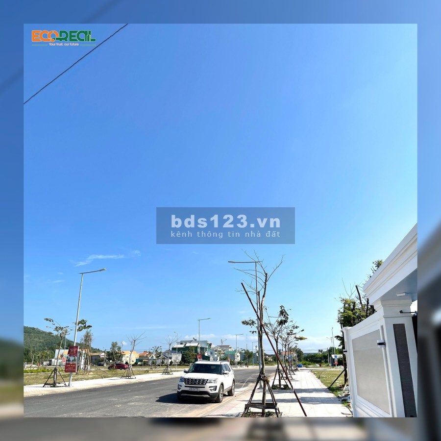 Bán đất nền dự án nằm ngay trung tâm thị xã Đức Phổ diện tích sử dụng 0562252060
