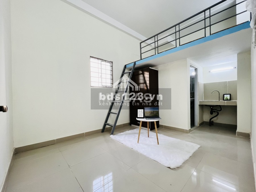 Căn hộ sân bay có gác rộng 30m2 sẵn nội thất CV Hoàng Văn Thụ, BV Tâm Anh giáp Phú Nhuận, Gò Vấp