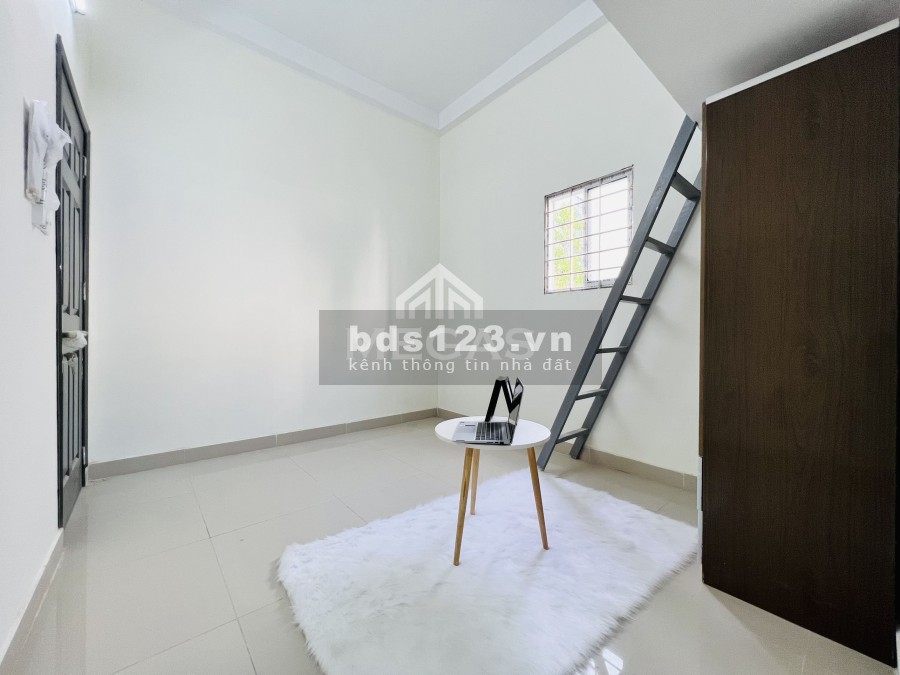 Căn hộ sân bay có gác rộng 30m2 sẵn nội thất CV Hoàng Văn Thụ, BV Tâm Anh giáp Phú Nhuận, Gò Vấp