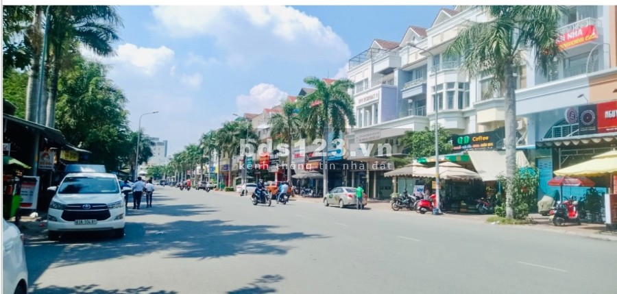 Nhà 1 trệt + 1 Lửng + 3 Lầu mặt tiền đường Trần Trọng Cung diện tích 400m2 giá 35tr