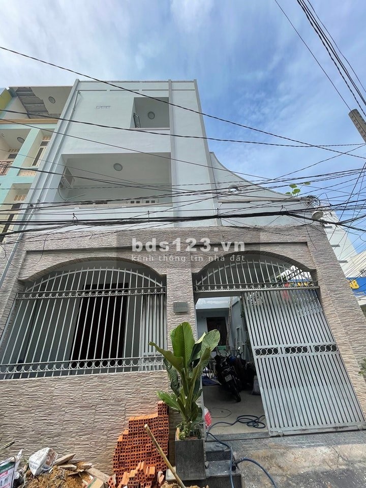 Cần bán gấp Lô góc 3 mặt thoáng Nguyễn Gia Trí ( D2) Quận Bình Thạnh diện tích 110m2