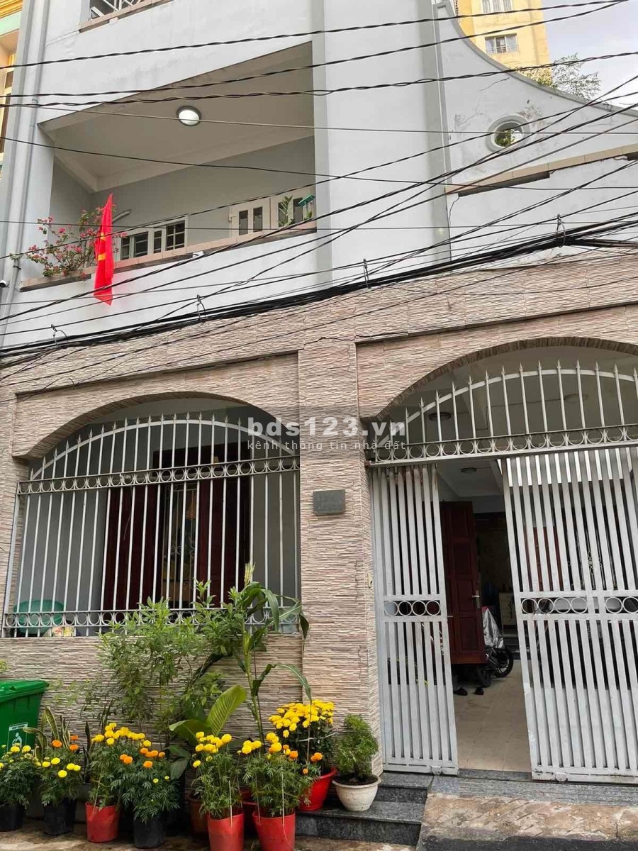 Cần bán gấp Lô góc 3 mặt thoáng Nguyễn Gia Trí ( D2) Quận Bình Thạnh diện tích 110m2