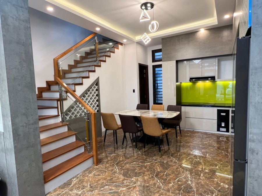 Bán nhà kiệt Lê Duẩn, Đà Nẵng, 140m2, khu TTTP, Nhà đẹp, đầu tư.