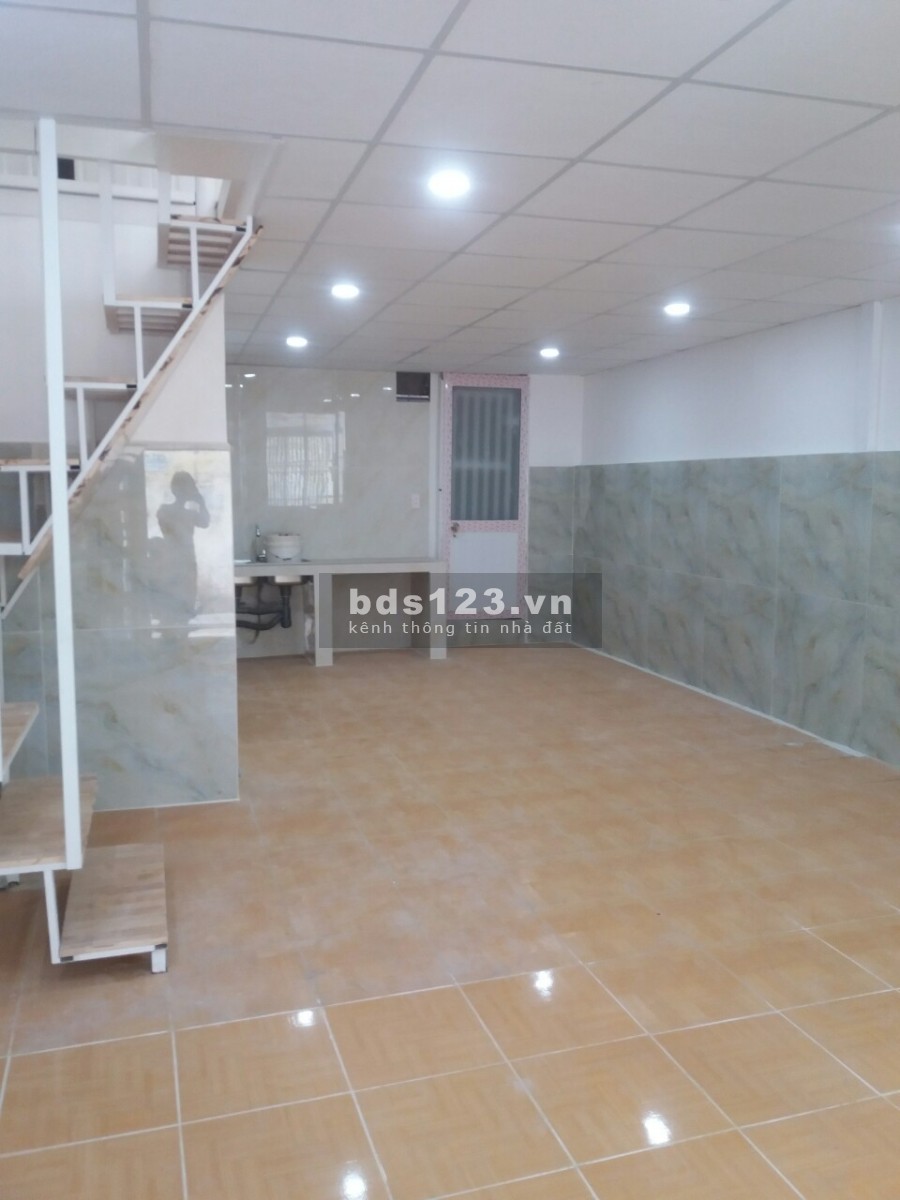 Cho thuê nhà nguyên căn Bình Thạnh giá tốt nhất thị trường, khu dân cư đông đúc