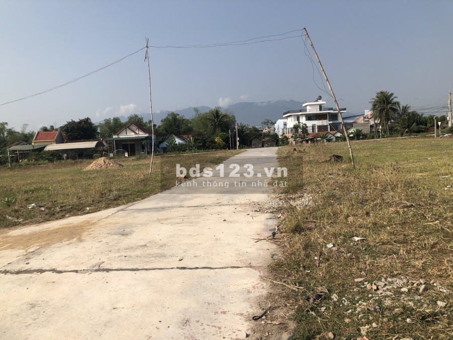 Bán đất đấu giá nhà nước ngay trung tâm thị xã Ninh Hoà, thuộc khu kinh tế Vân Phong