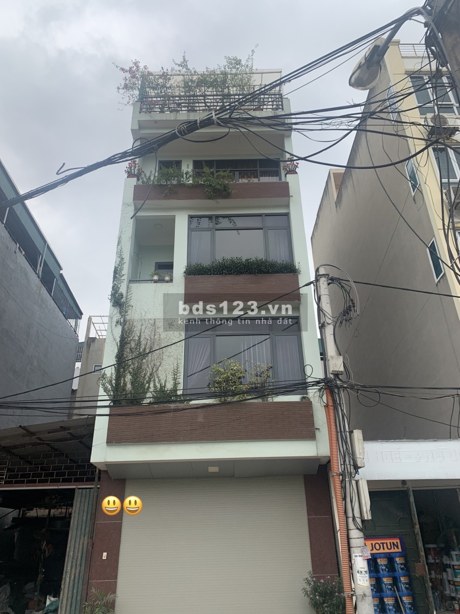 Bán Nhà Nguyễn Văn Cừ 5 tầng mặt tiền 5m, 2 xe tải tránh kinh doanh đỉnh full nội thất