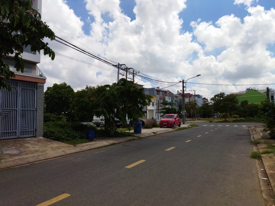 Bán đất ở thổ cư 99.2m² tại đường D6, Phường Lái Thiêu, Thị xã Thuận An, Bình Dương giá 4.75 tỷ