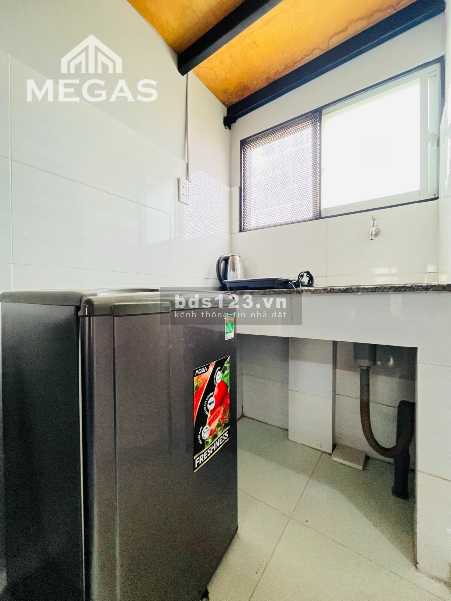 Phòng trọ gác cao Tân Bình cửa sổ thoáng nội thất bv Thống Nhất VX Lăng Cha Cả CV Hoàng Văn Thụ