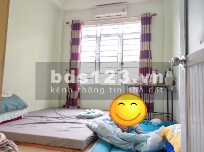 Chính chủ bán nhà riêng tổ 16 Yên Nghĩa có thương lượng giá tốt tiện đầu tư, dân cư đông đúc