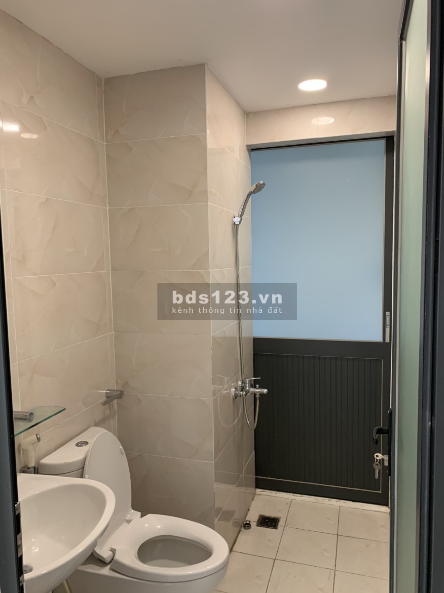 Cần bán căn 2 phòng ngủ chung cư Calla Garden KDC 13C, 72m2, chỉ 2,1tỷ,, nhà mới đẹp