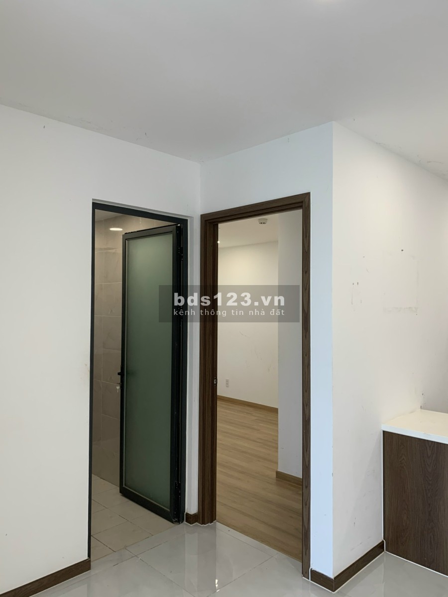 Cần bán căn 2 phòng ngủ chung cư Calla Garden KDC 13C, 72m2, chỉ 2,1tỷ,, nhà mới đẹp