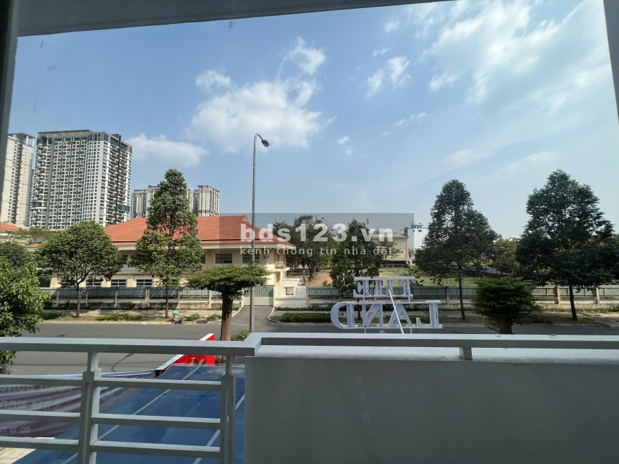 Văn phòng cho thuê, mặt tiền đường lớn. Gía chỉ 14 triệu/tháng, đầy đủ công năng