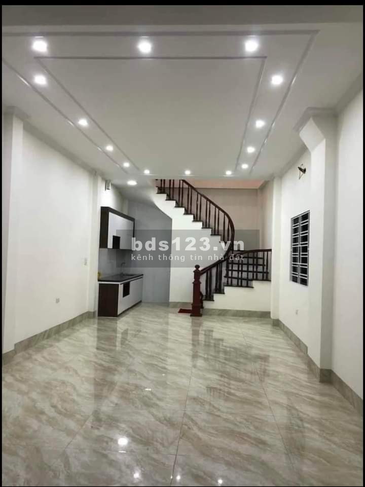 Bán nhà mới nguyên căn đẹp lung linh chỉ việc xách vali vào ở khu dân cư đúc 5 tầng kiên cố