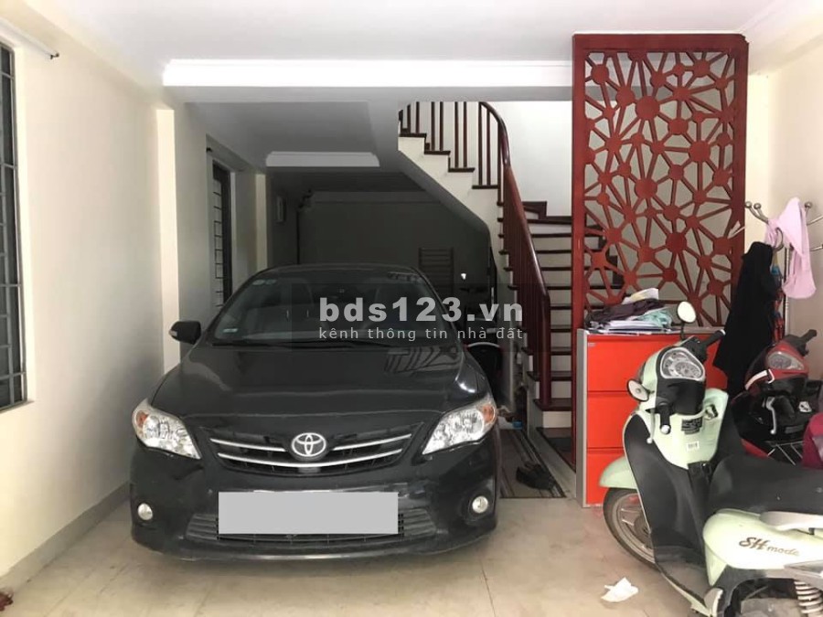 Cần bán nhà Nguyễn Văn Trỗi 36m, 5 tầng đúc, kinh doanh ô tô đỗ cửa, giá bán 5.5 tỷ, lhcc