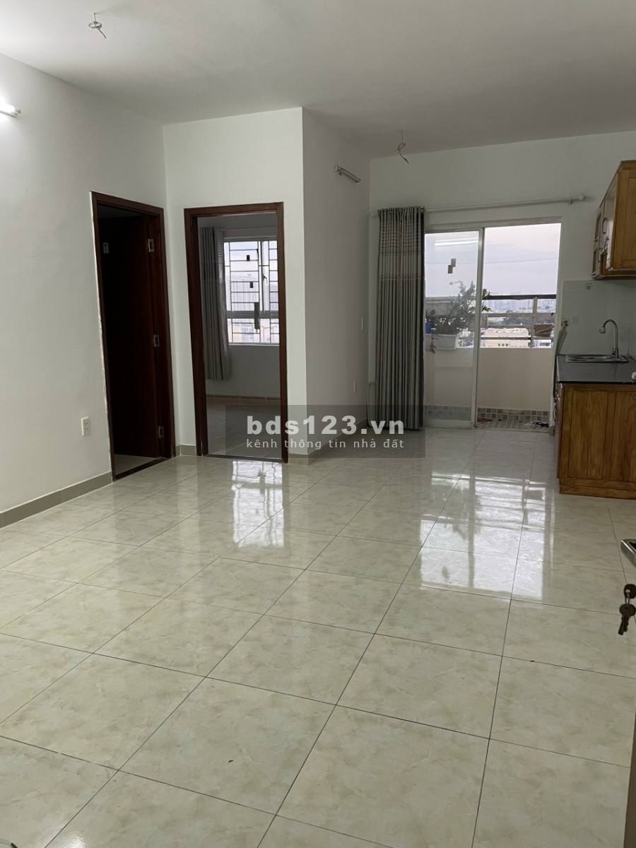 Căn hộ 65m2 gồm 2PN - 2 WC, giá thuê 6 triệu/tháng nhà trống ở luôn bàn giao nhanh