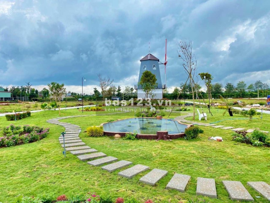 Bán đất nền mặt tiền gần trung tâm Bảo Lộc. Sở hữu chỉ với 300tr, đã có sổ, công chứng ngay