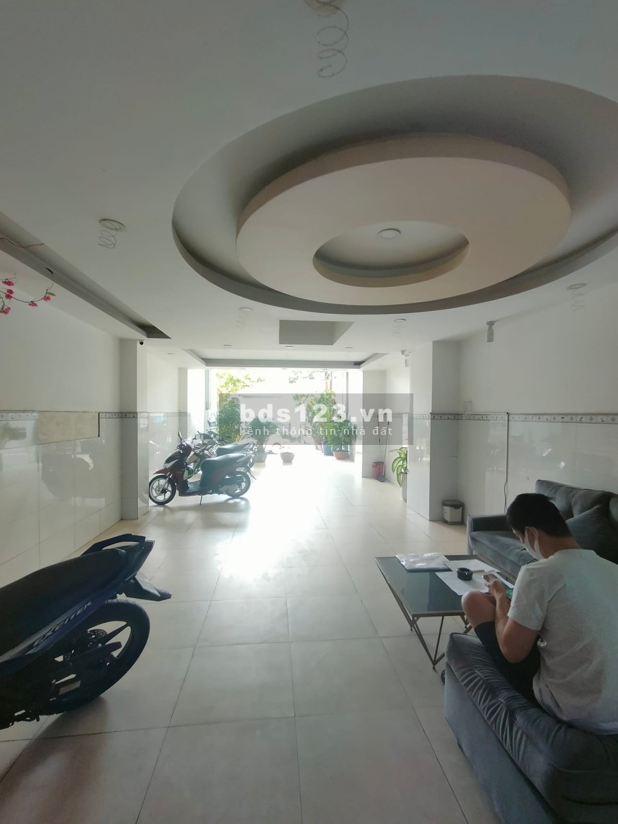 Bán căn hộ dịch vụ 5 tầng BTCT, Bà Hạt Quận 10 giá chỉ 6,4 tỷ liên hệ 0901336567