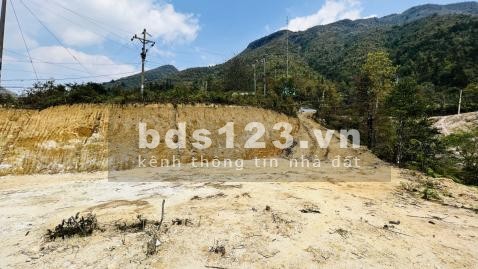 Lô đất 2000m2 view tuyệt đẹp tại Hồ Séo Mý Tỷ - Sapa. Hồ nước ngọt cao nhất Đông Nam Á