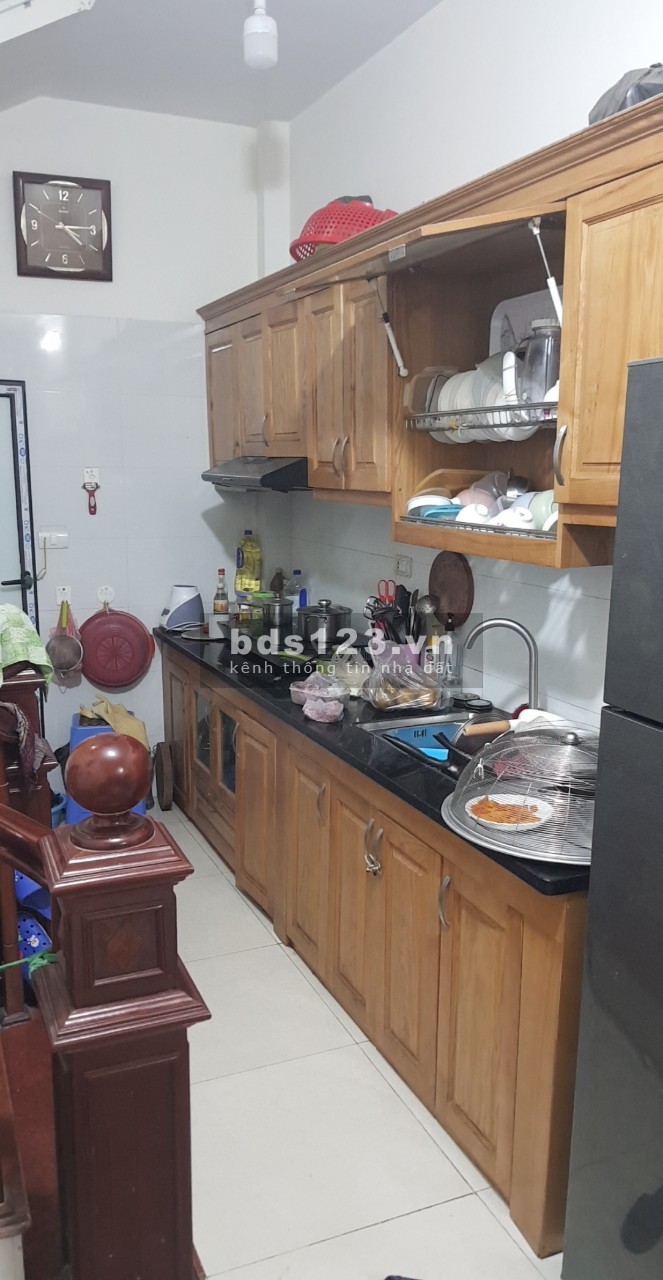 Cho thuê nhà 5 tầng nguyên căn Lê Quang Đạo giá bán 11.5 triệu/tháng, lh 0989124488