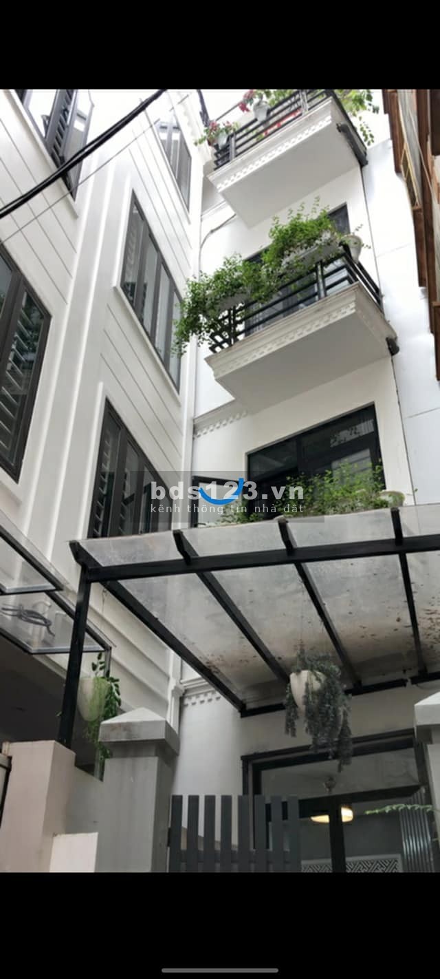 Nhà đẹp Việt Hưng dtsd 58m2, giá 7.2 tỷ, lô góc siêu thoáng khu vực kinh doanh sầm uất