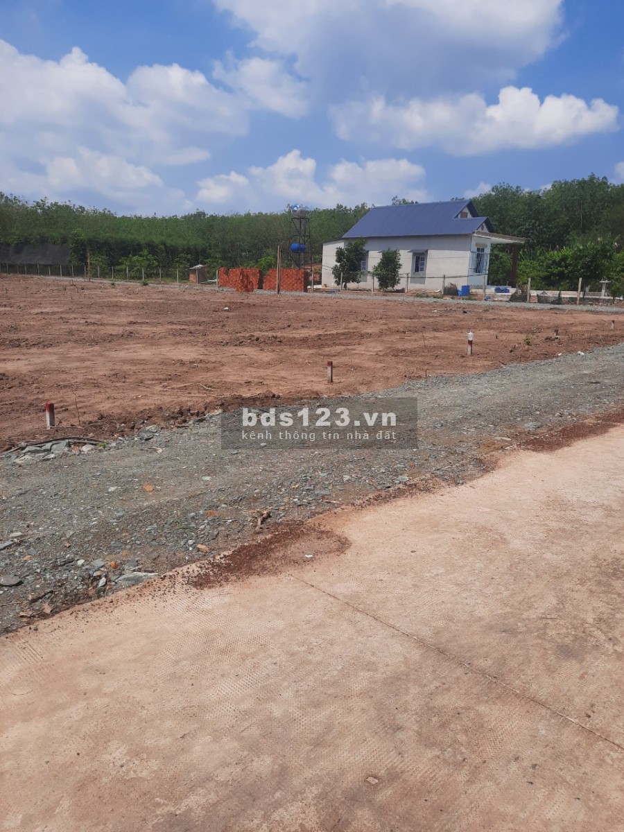 Bán đất sổ hồng đường lớn ở Tân Quan Hớn Quản Bình Phước liên hệ 0357503704