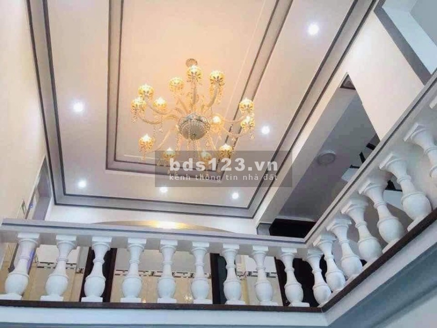 Biệt Thự Trường Chinh, hẻm xe hơi Tân Bình, 4 tầng, diện tích 117m2, giá bán chỉ 8,5 tỷ